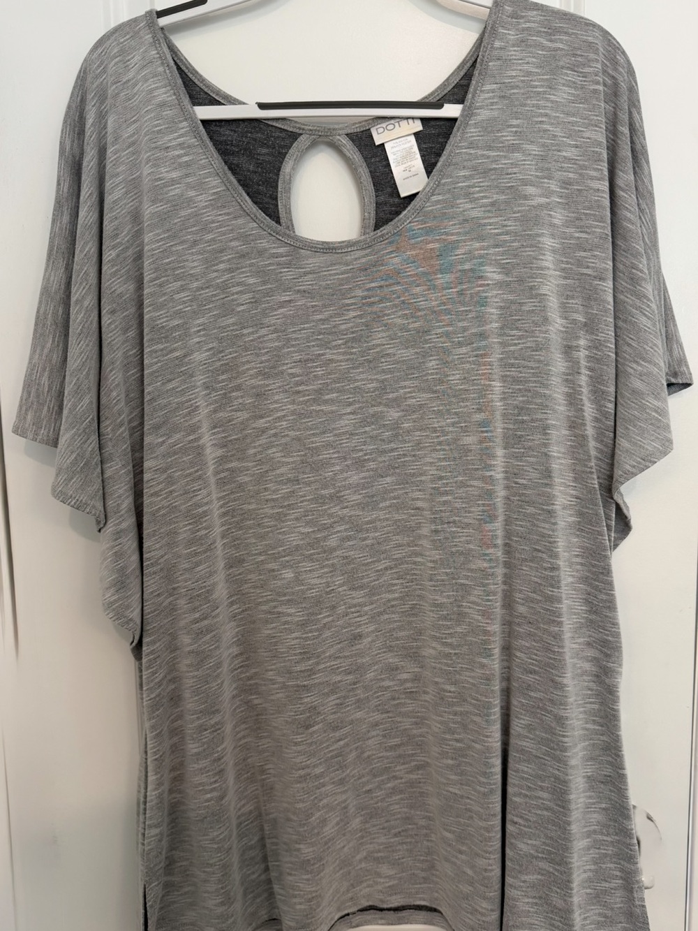 Dotti Gray Marled Keyhole Back Flowy Top Size Medium